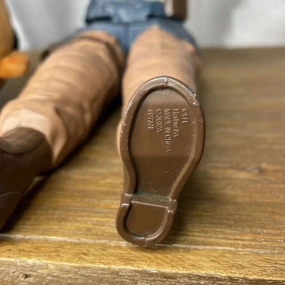 Hasbro & Hallmark Star Wars Rogue One Captain Action Figure & Fluffball Finn - Picture 7 of 9